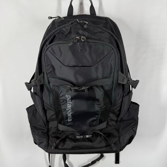 Patagonia Handbags - Patagonia black backpack atacama 28L 17x11x7”